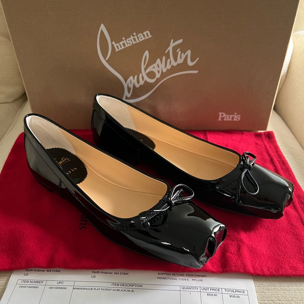 Authentic NEVER WORN Christian Louboutin black patent ballet flat